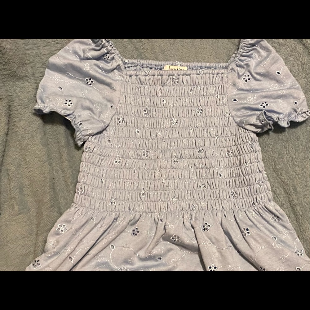 Girls ruffled and ribbed flower shirt